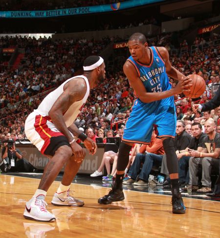 张形成一向 张形成一向